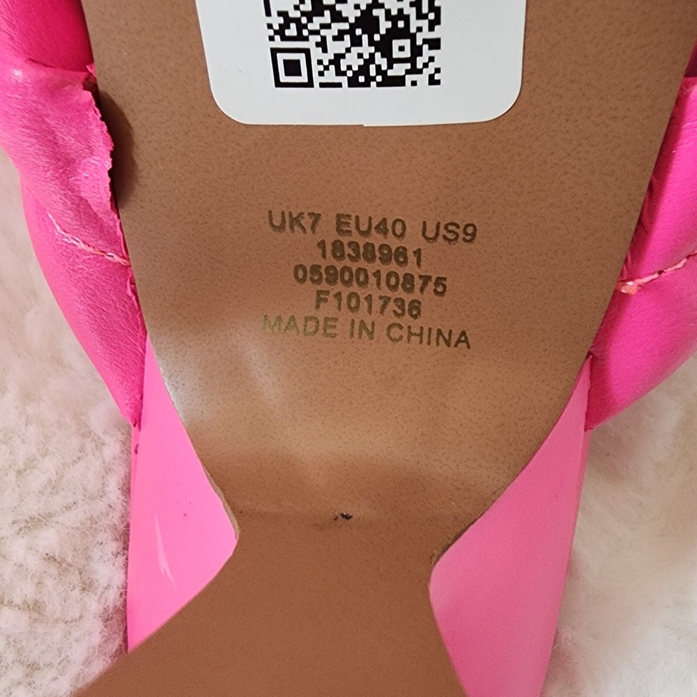 ASOS Design Pink‎ Padded Heeled Mules Slip On Sandals Heels UK7 EU40 US9 - Picture 10 of 10